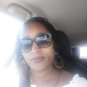 Meet your Posher, Cyrlett